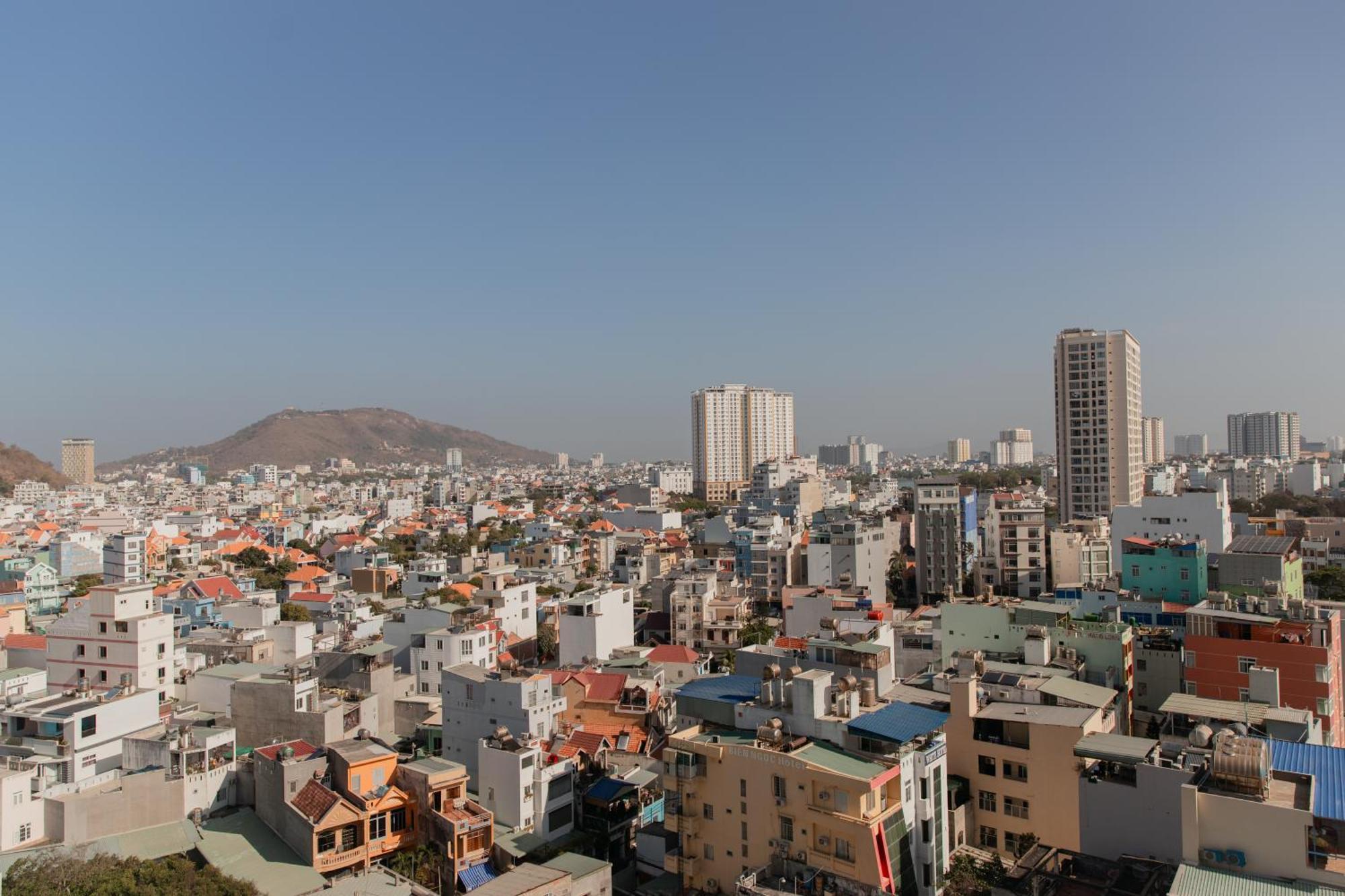 Khach San Son Thinh Hotel Vung Tau Exteriör bild