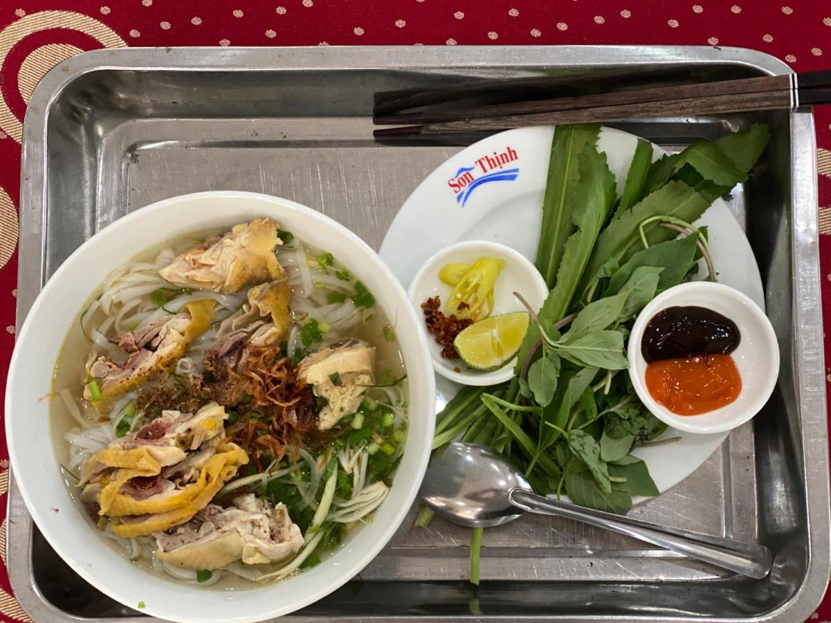 Khach San Son Thinh Hotel Vung Tau Exteriör bild
